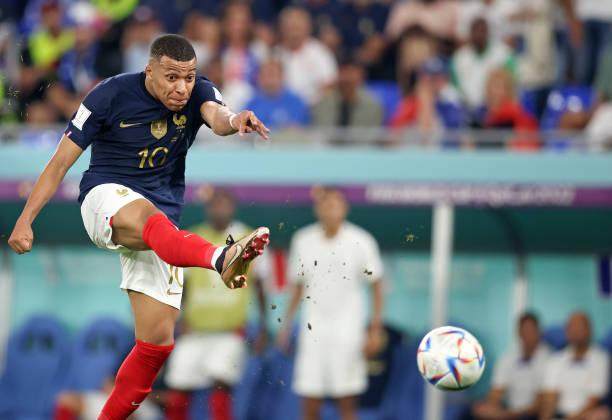 希勒：姆巴佩是完美前锋，有他法国夺冠有戏